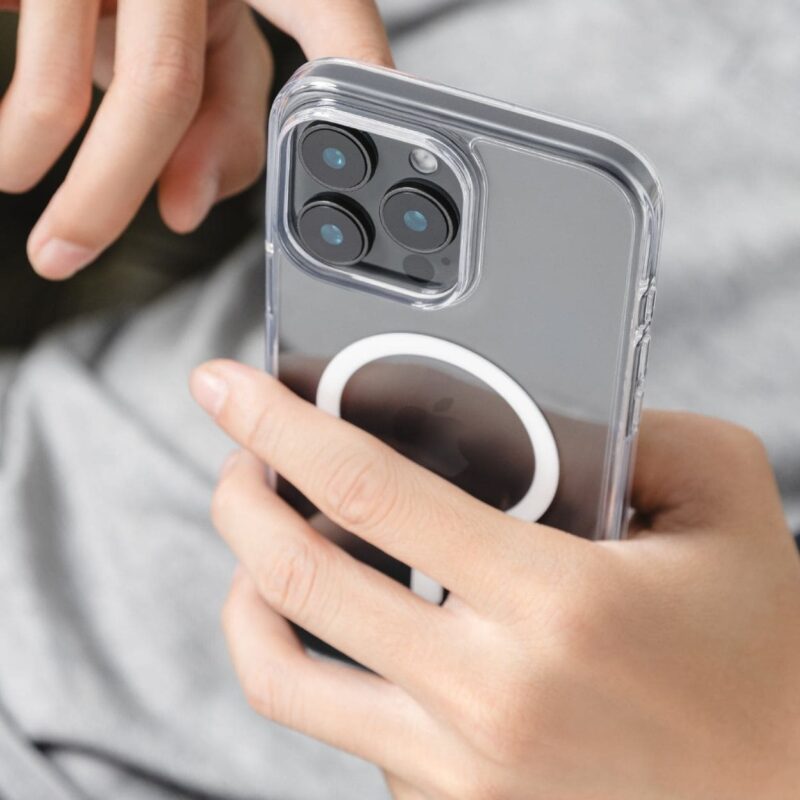 Ốp Lưng Trong Suốt SwitchEasy iPhone 16 Series CRUSH M Protective