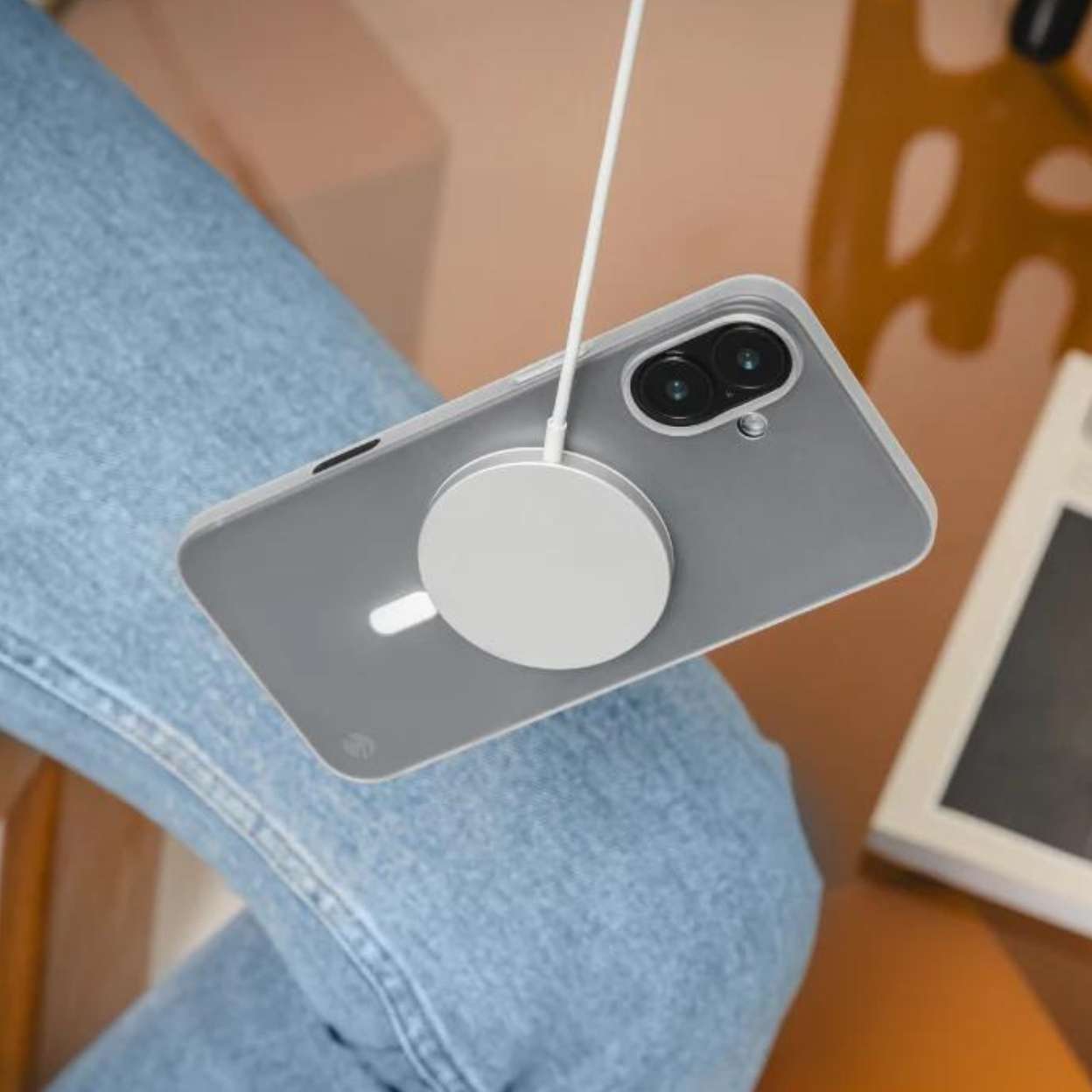 Ốp Lưng SwitchEasy iPhone 16 Series Ultra Slim 0.35
