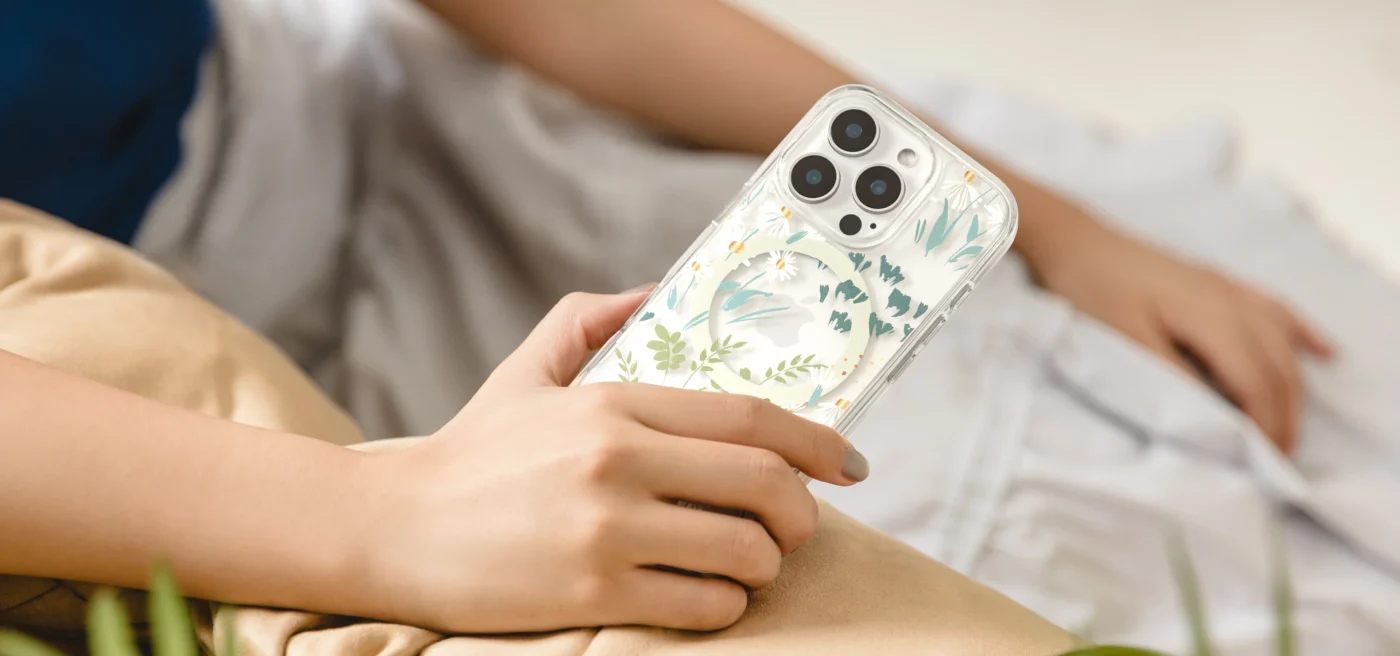 Ốp Lưng SwitchEasy iPhone 16 Series Style M Pattern - Flower