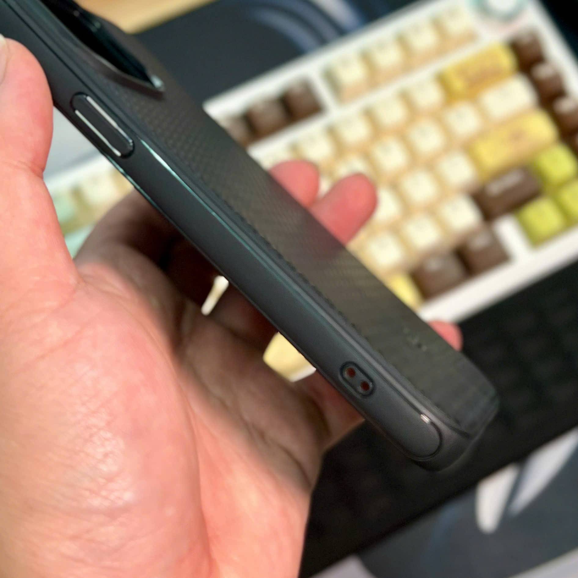 Ốp Lưng Spigen iPhone 15 Pro Max Mag Armor Magfit