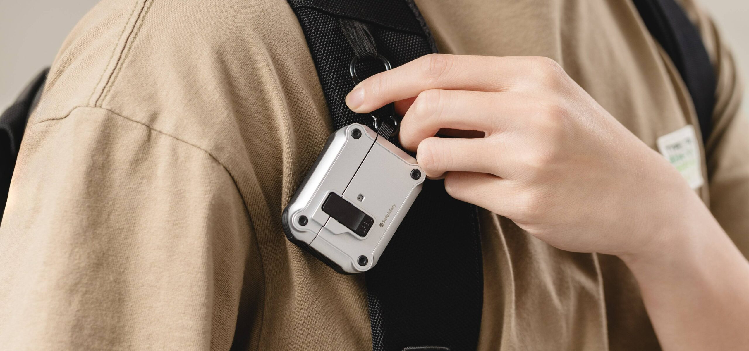 Ốp Chống Sốc SwitchEasy Rugged Shield Airpods 4