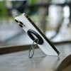 Vòng giữ điện thoại Magnetic PITAKA Grip 3 gắn trên iPhone, dùng làm tay cầm và giá đỡ dọc ngang