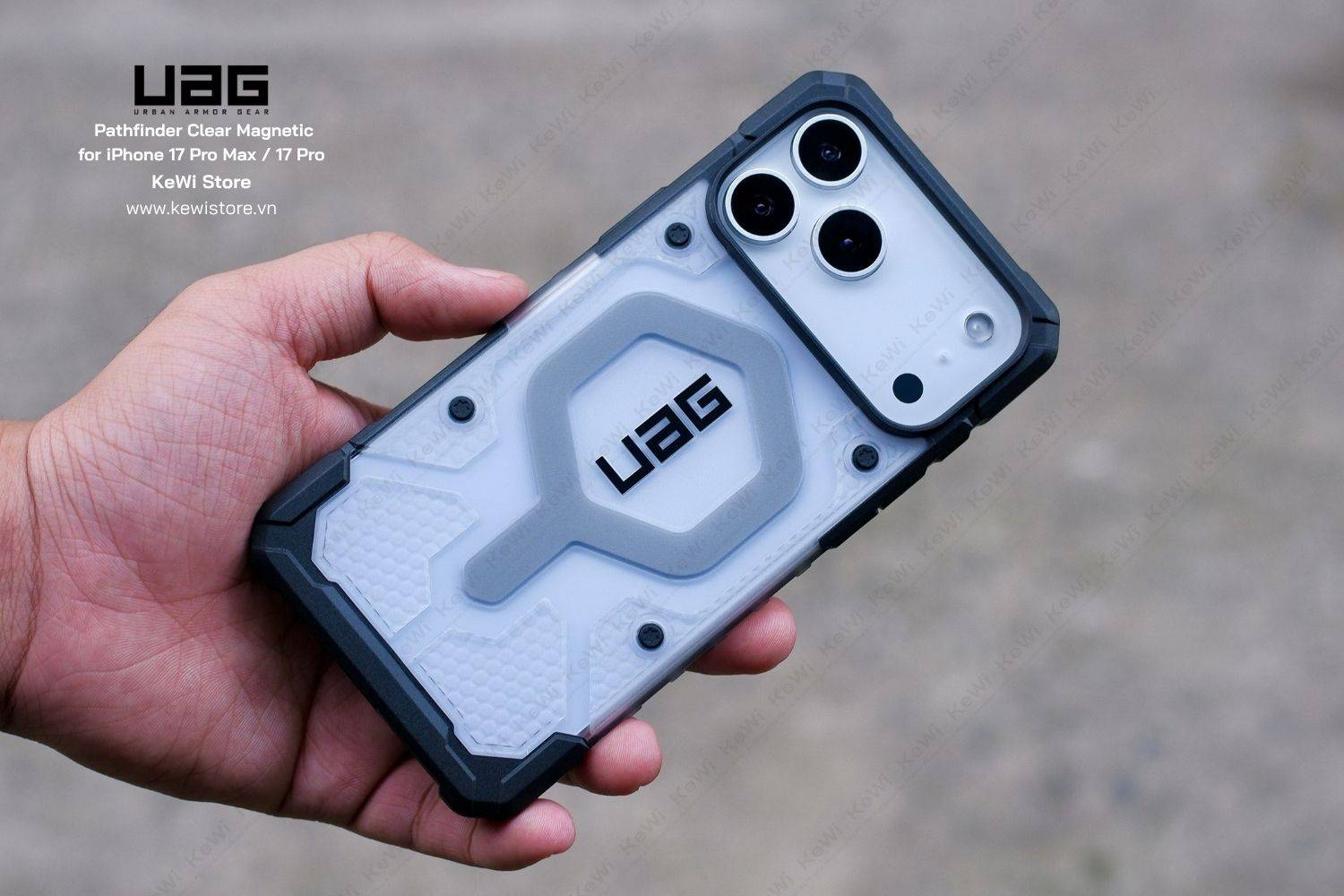 Ốp lưng UAG Pathfinder Clear Magnetic cho iPhone 17 Pro Max/17 Pro, chống sốc MIL-SPEC, tương thích MagSafe
