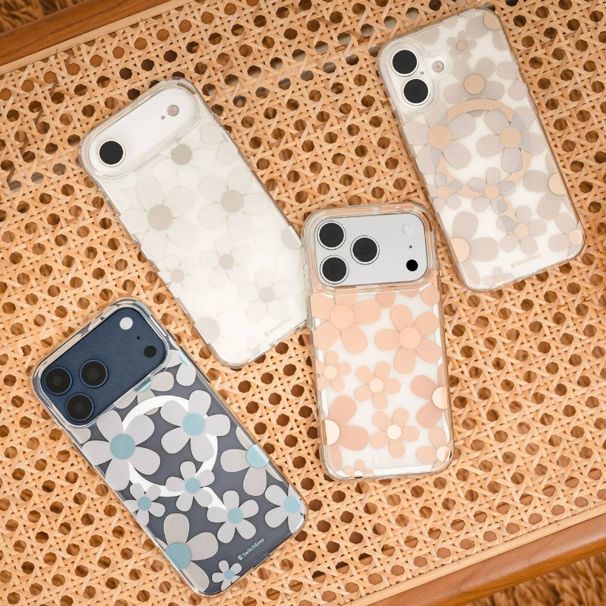 Ốp lưng SwitchEasy Fleur 3D Patterned cho iPhone 17 Series – hoa nổi 3D, viền nhô bảo vệ camera