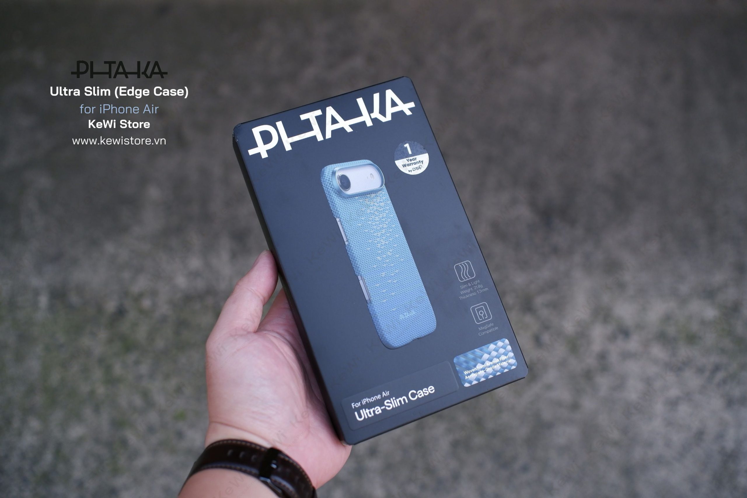 Ốp lưng Pitaka iPhone Air Ultra Slim với PitaTap, hỗ trợ MagSafe, hoàn thiện sợi aramid màu Gold và Blue