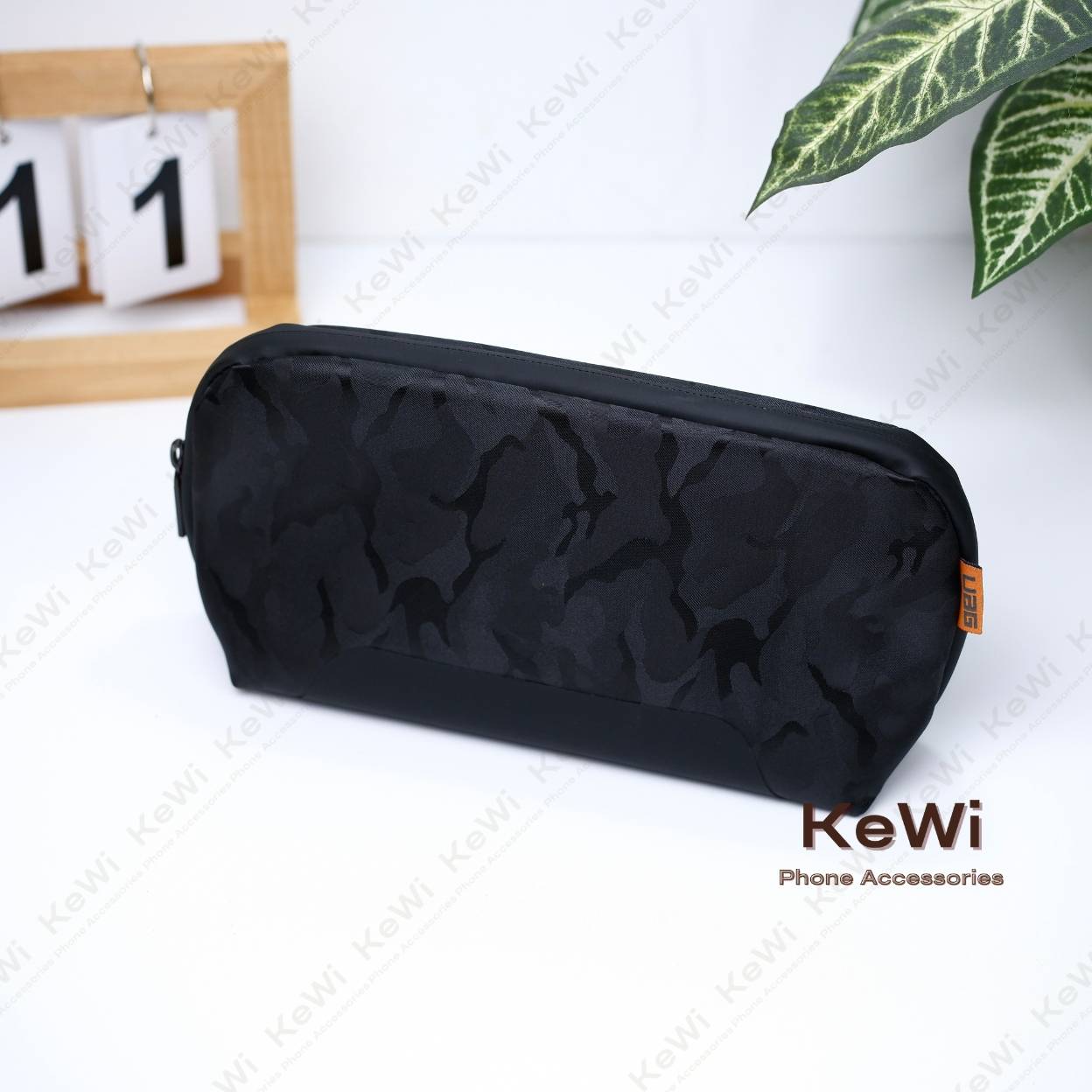 Túi phụ kiện UAG Dopp Kit Mini chống nước màu Midnight Camo