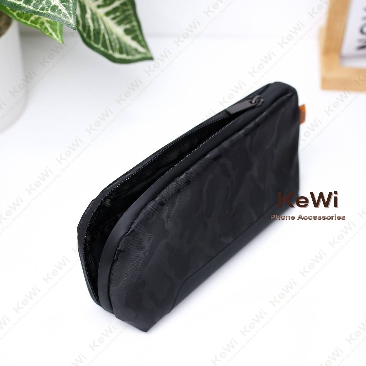 Túi phụ kiện UAG Dopp Kit Mini chống nước màu Midnight Camo