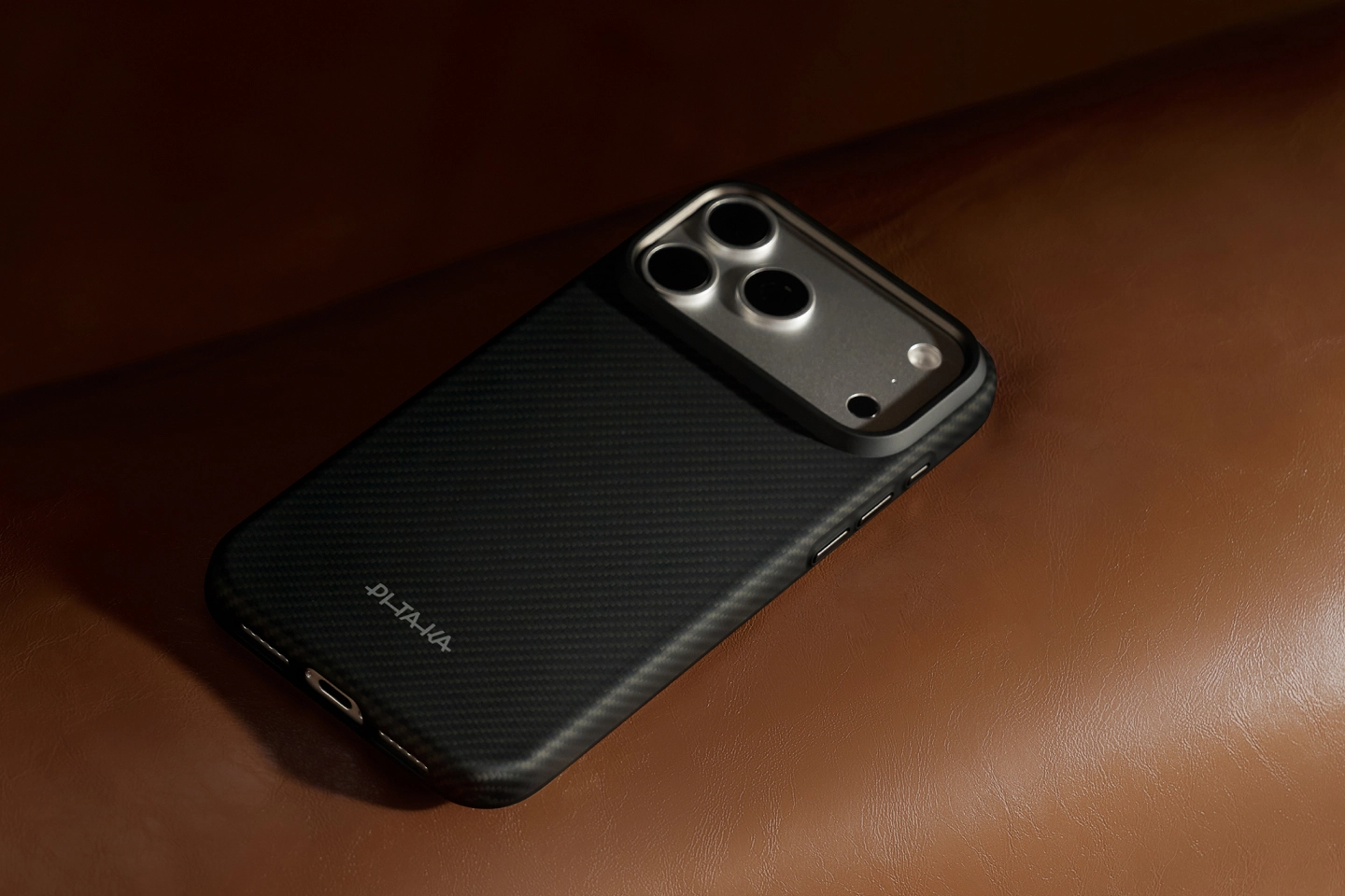 Ốp lưng Pitaka Summa Case UltraGuard cho iPhone 18 Pro Max và iPhone 18 Pro